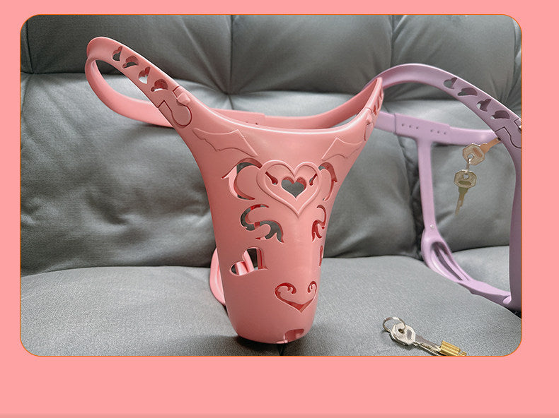 Pinker Gürtel mit Schlüsseln