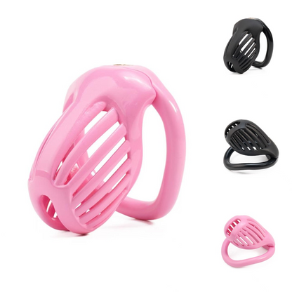 Athena in Pink und Schwarz