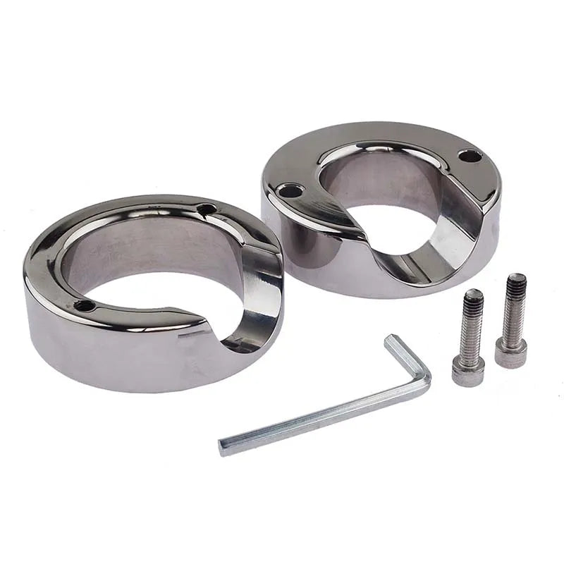 Zerlegter Doppelring mit Schrauben