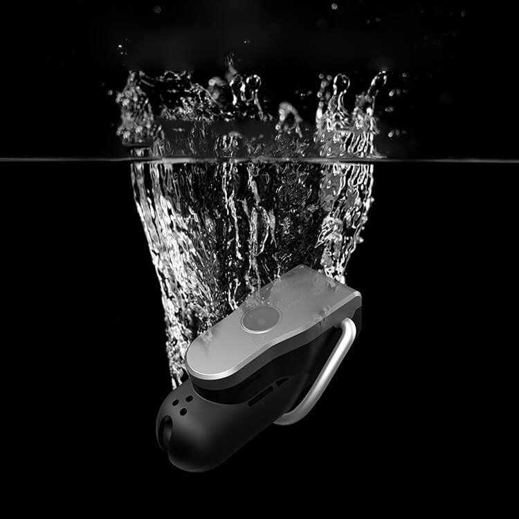 Cellmate 2 in einer Produktdarstellung mit Wasser
