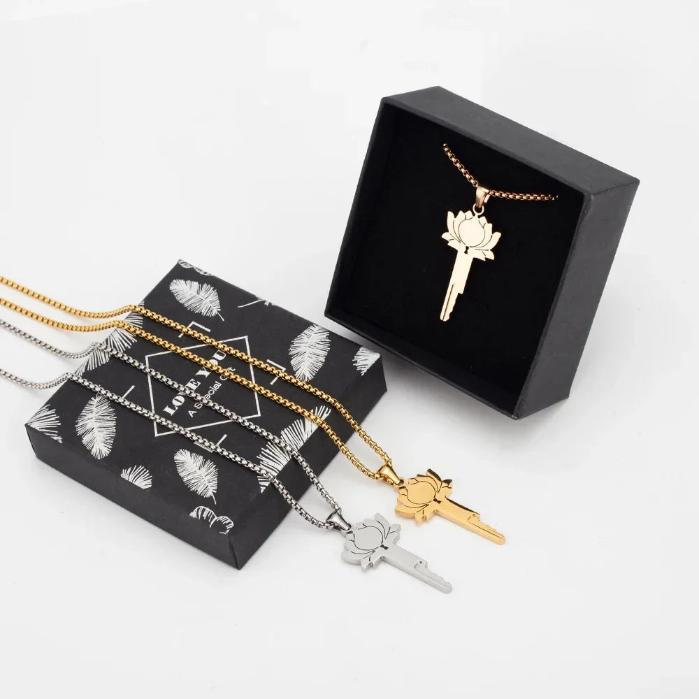 Lotus-Ketten in drei Farben mit Geschenkbox