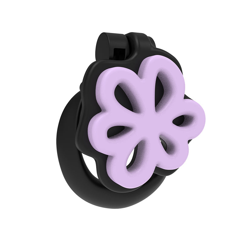 Violette Blüte mit schwarzem Ring