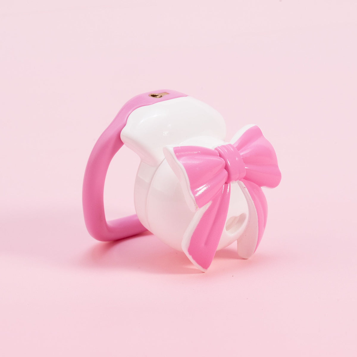Pinke Ringausführung schräg