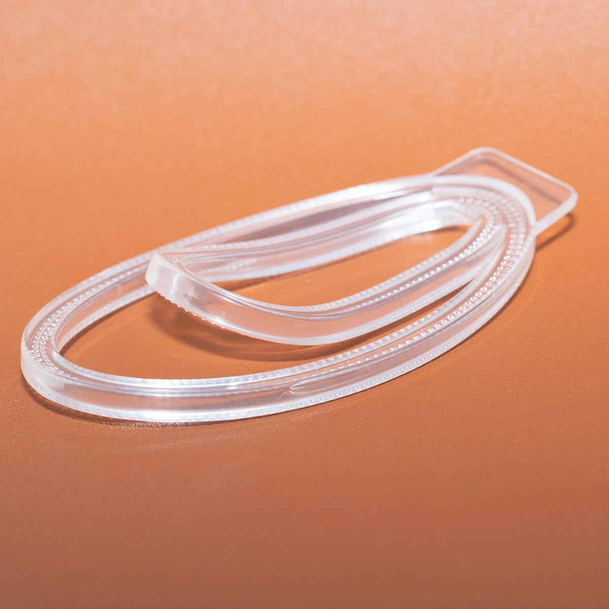 Seitliche Ansicht des transparenten FUFU-Clips