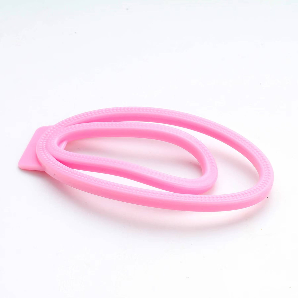 Schrägansicht des flachen pinken Clips