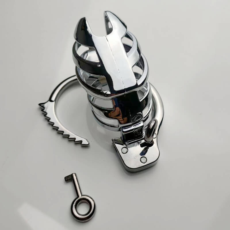 Metallkäfig mit geöffnetem verstellbarem Ring