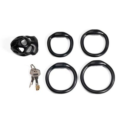 Schwarzes Set mit vier Ringen