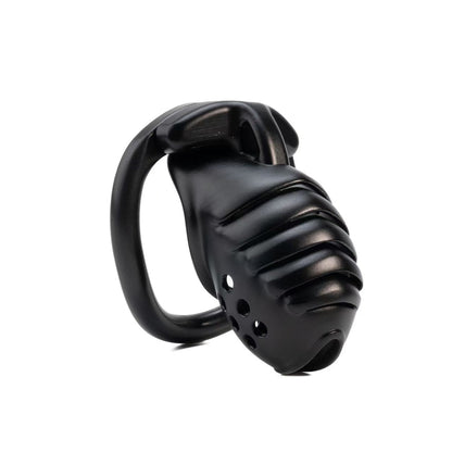 Schwarze Hülle mit gerippter Front