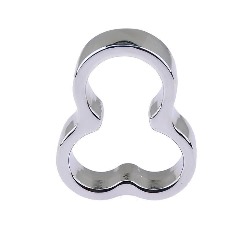 Ring mit zwei unterschiedlich breiten Rundungen