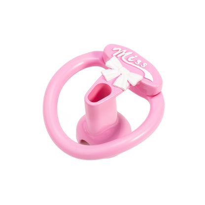 Pinke lange Hülle liegend