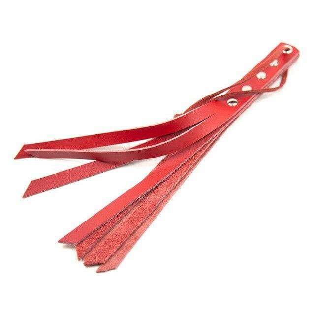 Rote PU-Tawse in Schrägansicht