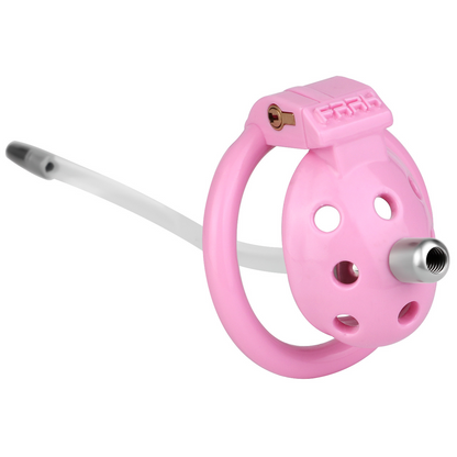 Pinke Front mit eingesetztem Schlauch