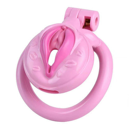 Pinke Front mit plastischen Reliefdetails