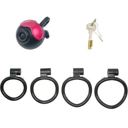 Schwarz-rotes Set mit vier Ringen